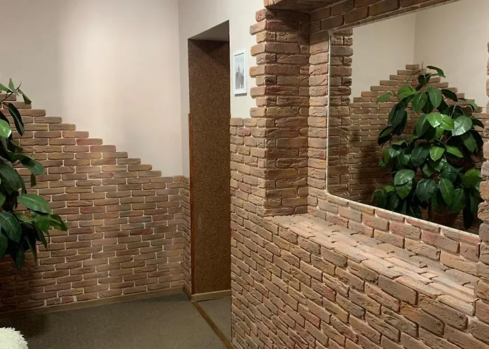 Iskra بيت شباب إلفيف