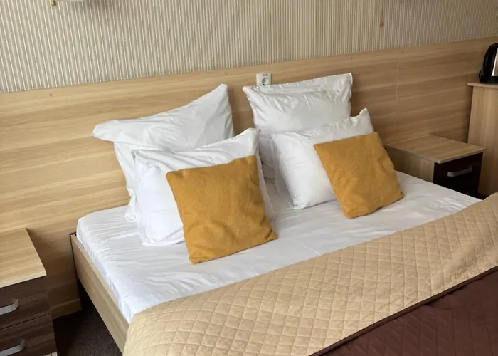 Iskra Hostal Leópolis